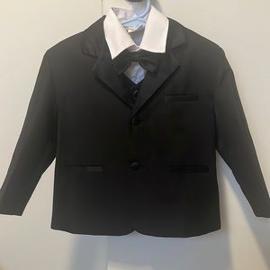 Black Tuxedo Size 3 Toddler Boy